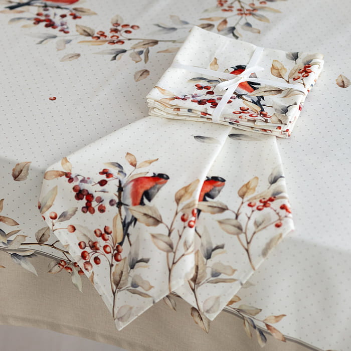 Скатерть 145х185 см "Пернатые истории"