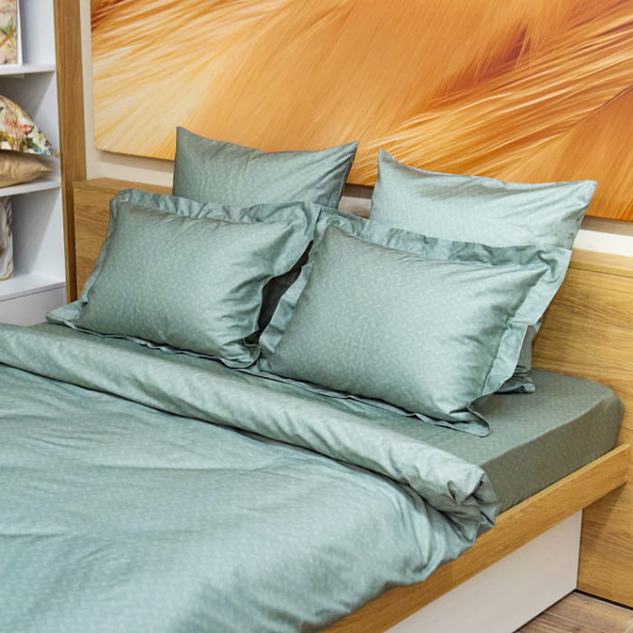 Простыня на резинке 200х200х35 "Дафна"