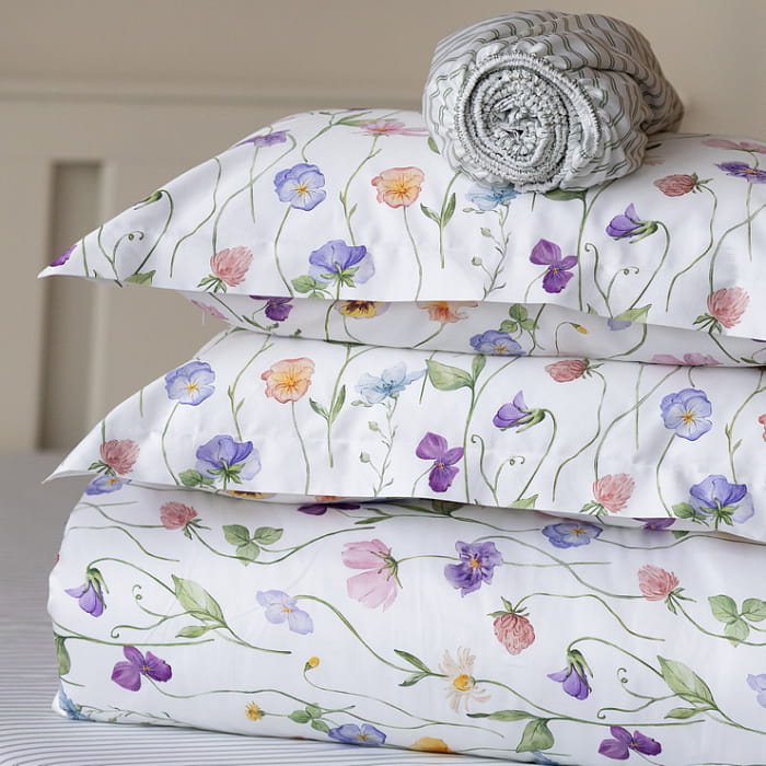 Простыня на резинке 180х200х25 "Майская долина"