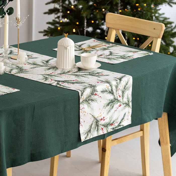 Дорожка 40х140 см "Ветви Рождества на белом"
