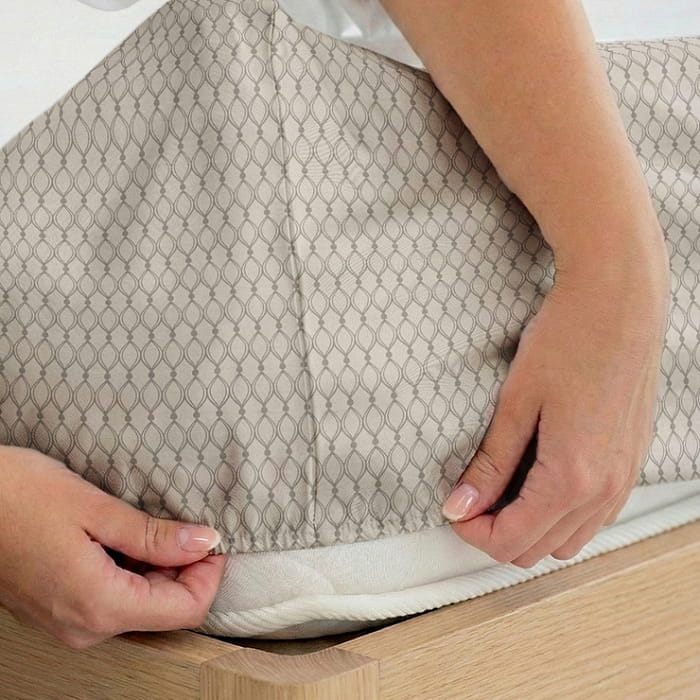 Евро комплект постельного белья "Айрис" с простыней на резинке