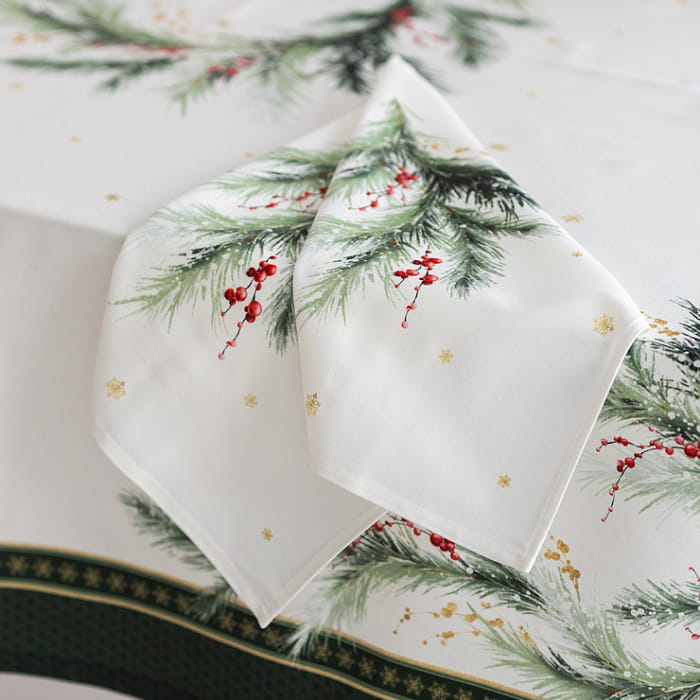 Скатерть 145х185 см "Ветви Рождества"