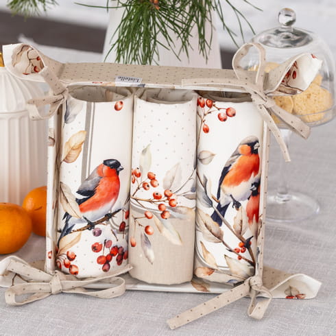 Набор корзинка с полотенцами "Пернатые истории"