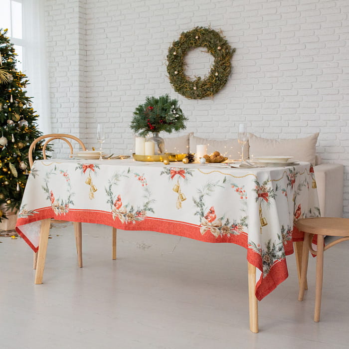 Скатерть 165х260 см "Рождественская классика"