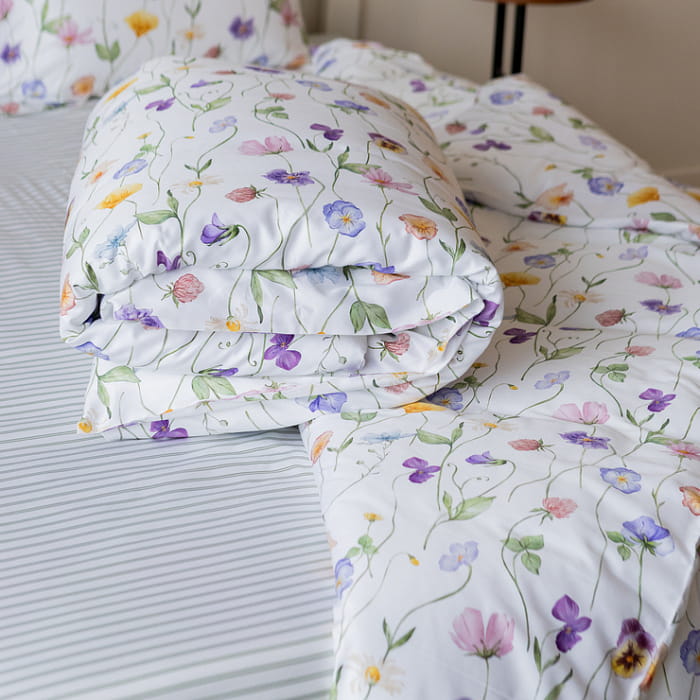 Простыня 235х260 "Майская долина"