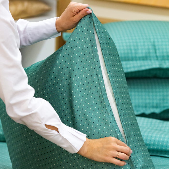 Наволочка 70х70  "Рейн" лавровый зелёный