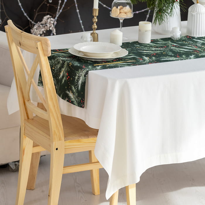 Дорожка 40х140 см "Ветви Рождества на изумрудном"