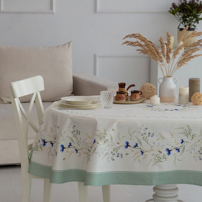 Скатерть овальная 170х255 см "Васильки"