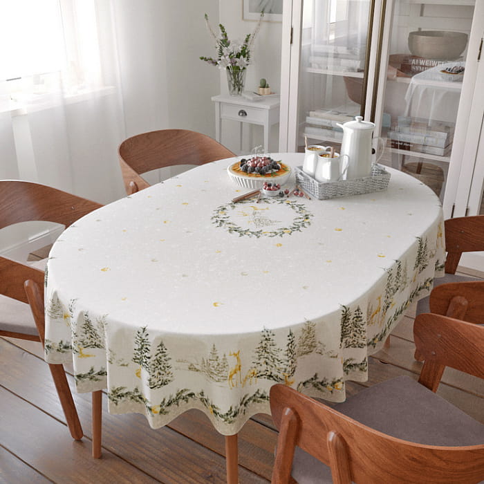 Скатерть овальная 170х255 см "Чарующий лес"