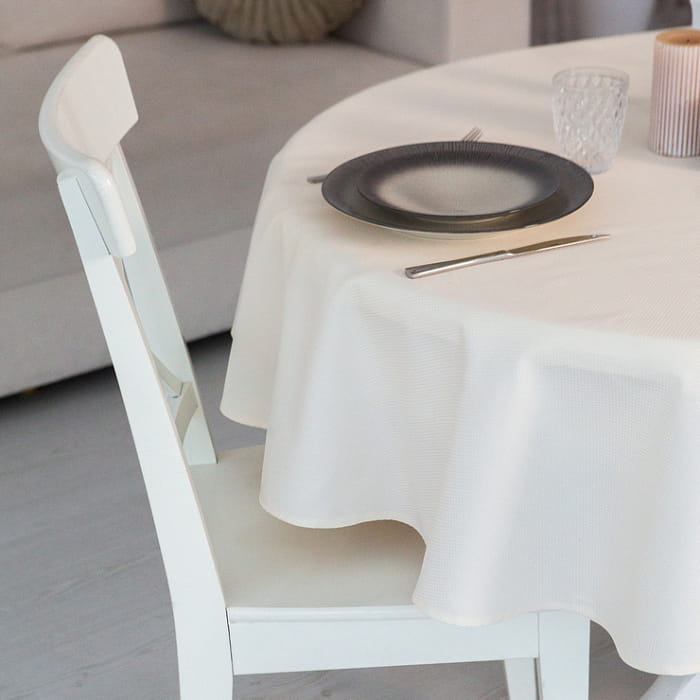 Скатерть овальная 170х250см "Миледи"