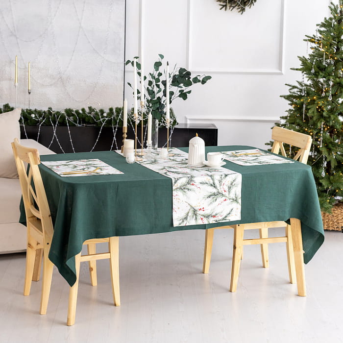 Дорожка 40х140 см "Ветви Рождества на белом"