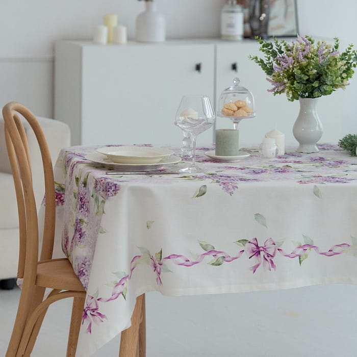 Скатерть  145х180 см "Аромат сирени"