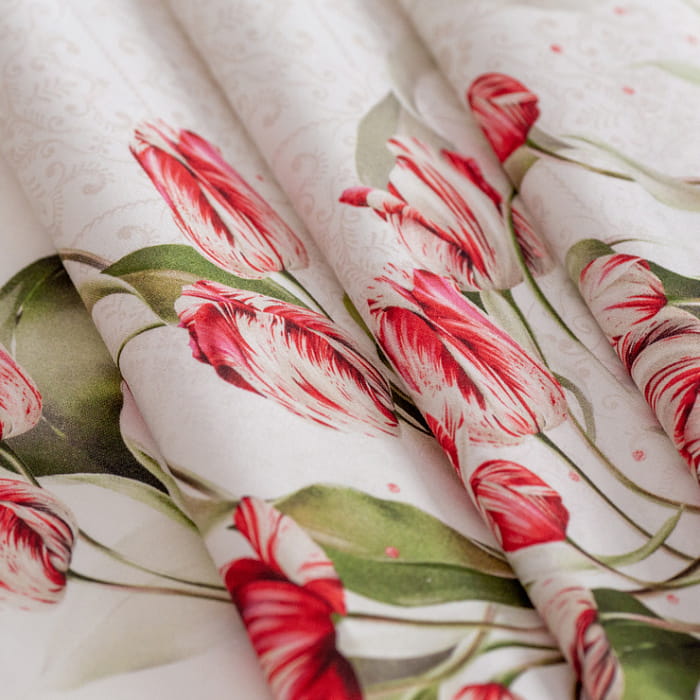 Скатерть круглая D-170 см "Алые тюльпаны"