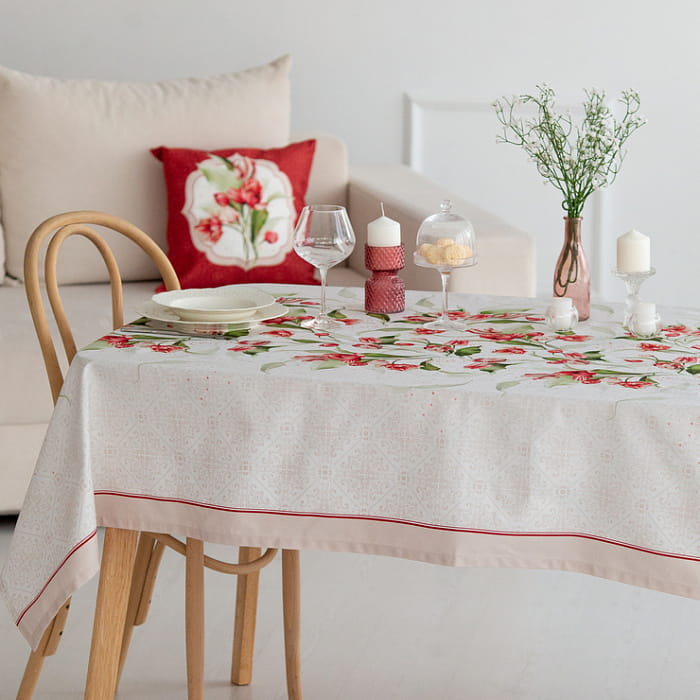 Скатерть 145х220 см "Алые тюльпаны"