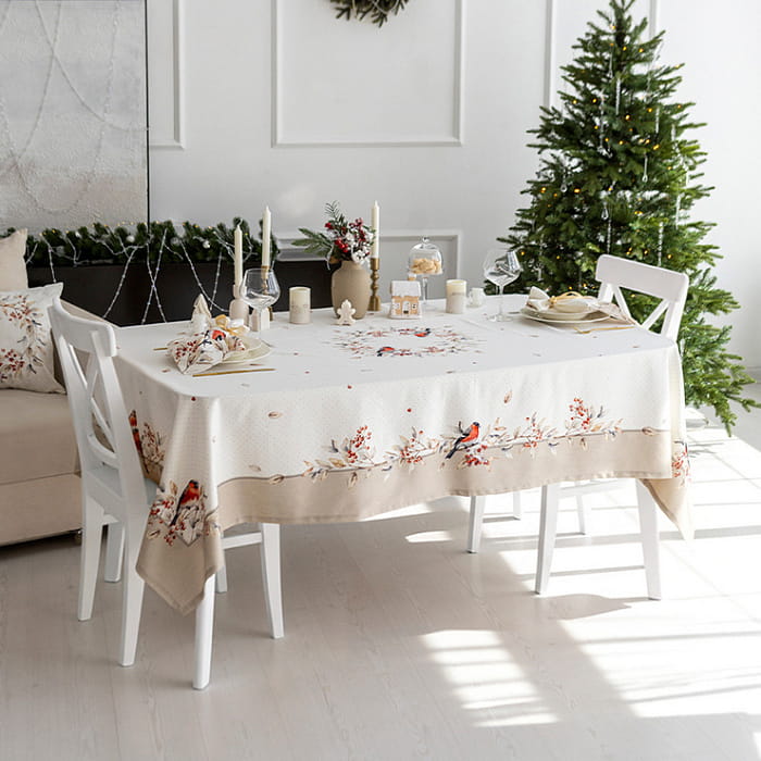 Скатерть 145х255 см "Пернатые истории"