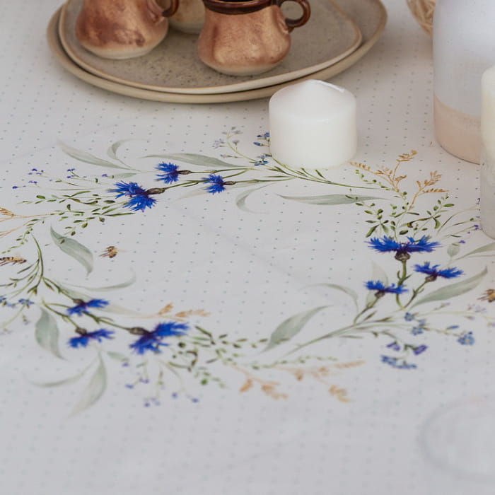 Скатерть овальная  140х170 см "Васильки"