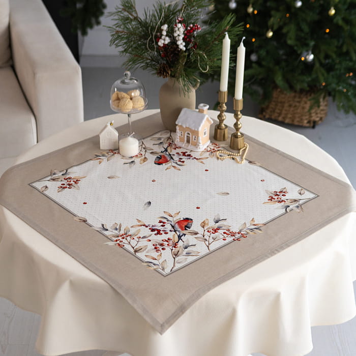 Салфетка-наперон 80х80 см "Пернатые истории"