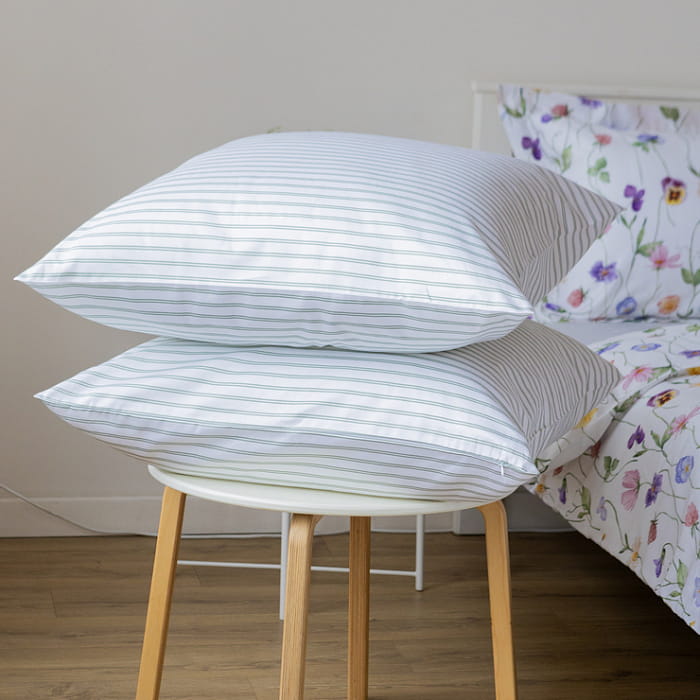 Наволочка 70х70 "Майская долина полоска"