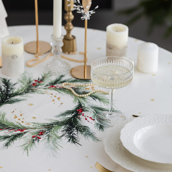 Скатерть круглая D-150 см "Ветви Рождества"