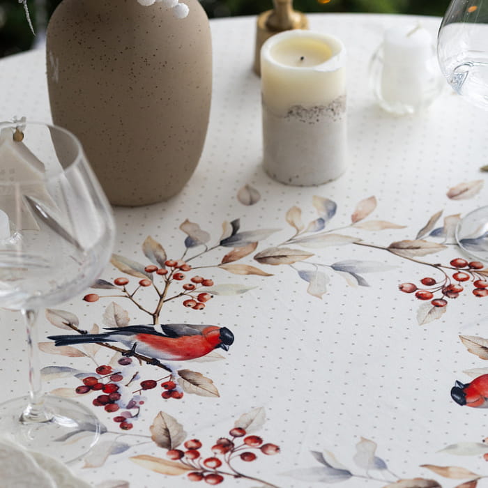 Скатерть круглая D-150 см "Пернатые истории"