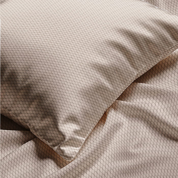 Наволочка 70х70 "Айрис" миндаль