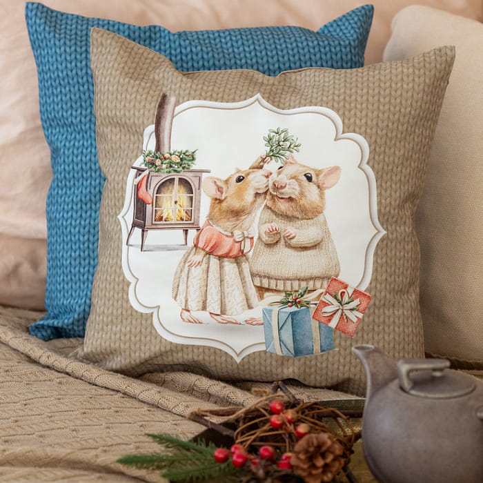 Декоративная наволочка "Новогодняя шкатулка" мышата