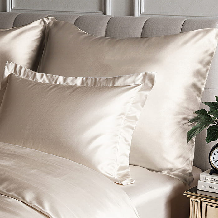 Наволочка 70х70 "Лили"