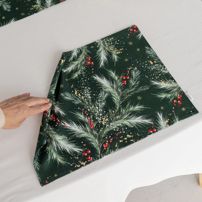 Набор салфеток плейсматов "Ветви Рождества" на изумрудном