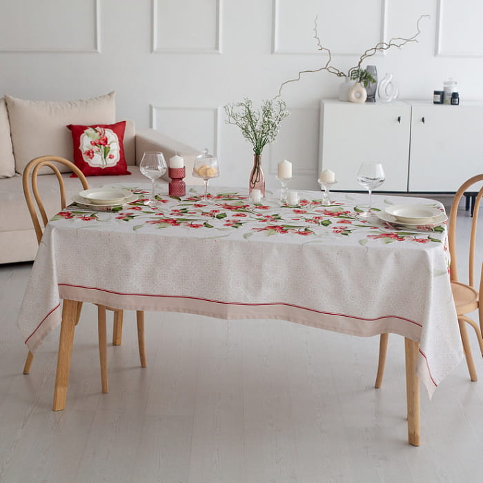 Скатерть 145х220 см "Алые тюльпаны"