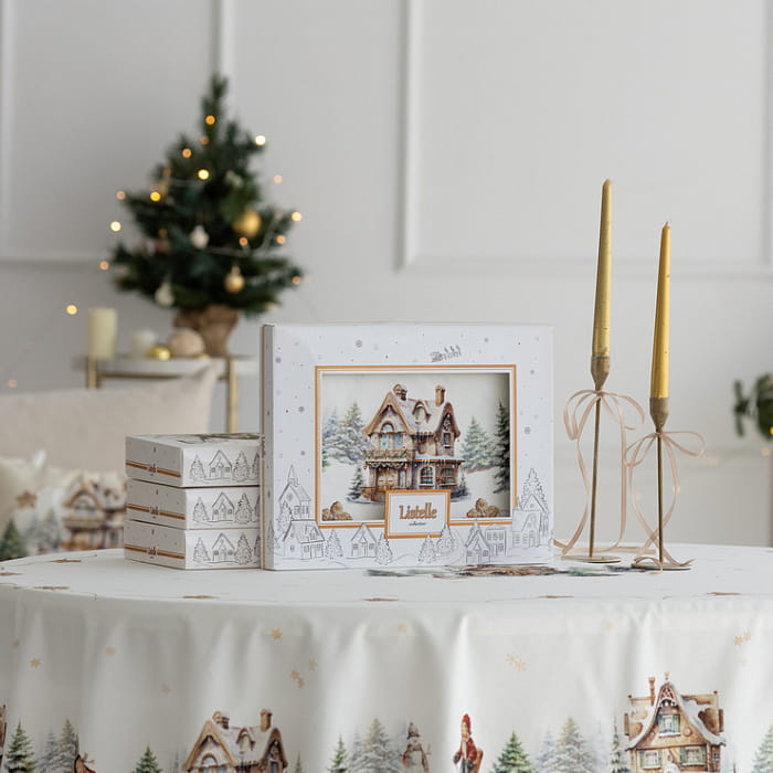 Скатерть овальная 170х250 см "Пряничный домик"