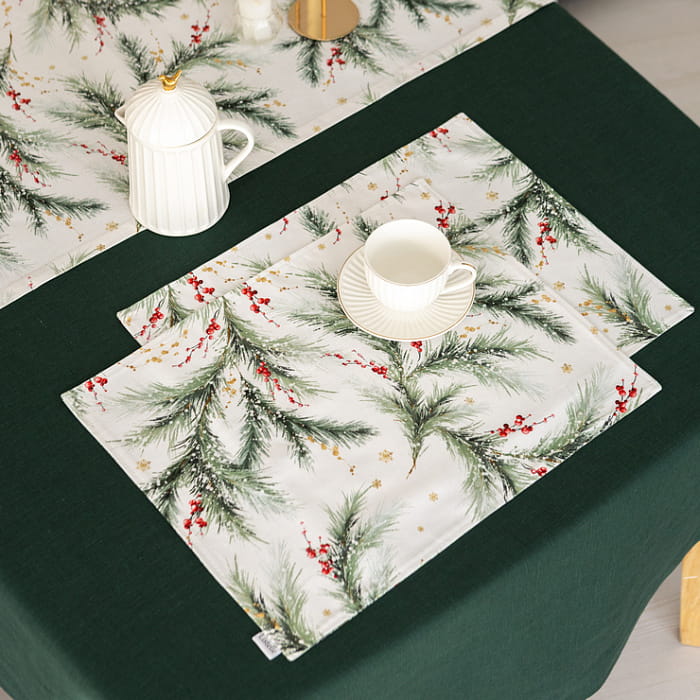 Набор салфеток плейсматов "Ветви Рождества" на белом