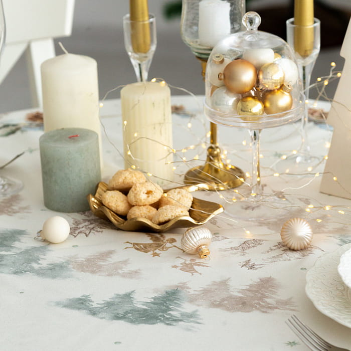 Скатерть круглая D-170 см "Снежный ангел"