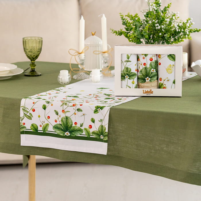 Дорожка 40х145 см "Земляничная поляна " декоративная