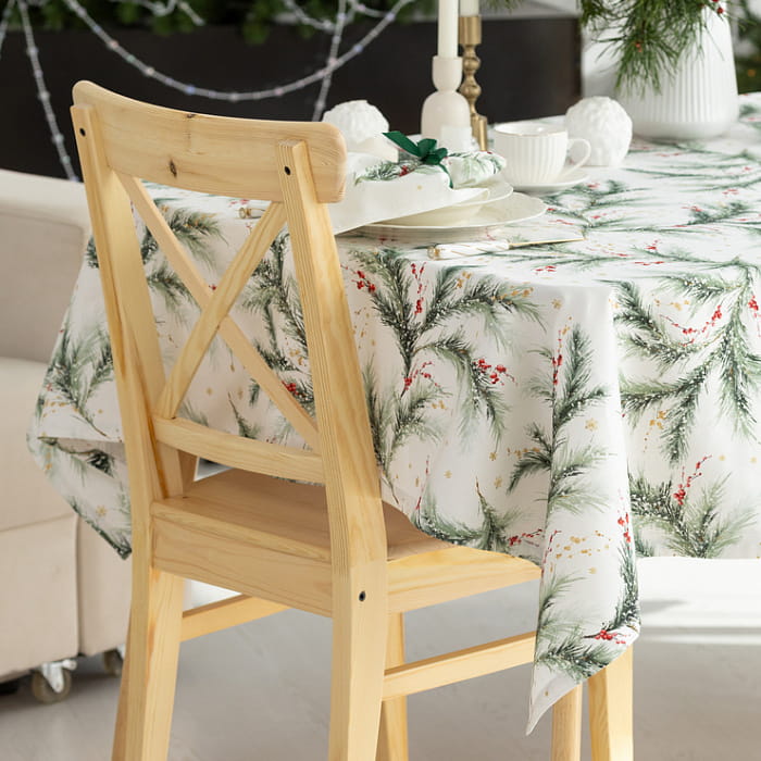 Скатерть 115х165 см "Ветви Рождества"