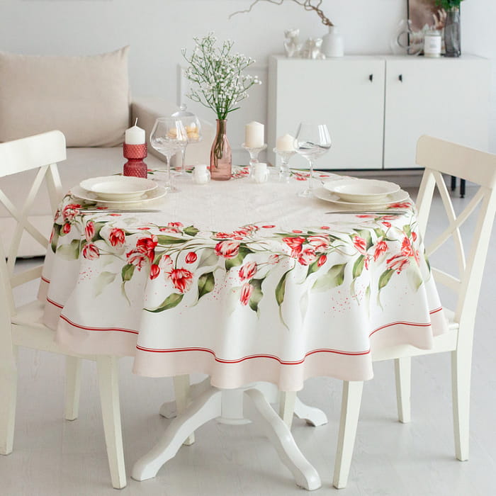 Скатерть круглая D-170 см "Алые тюльпаны"