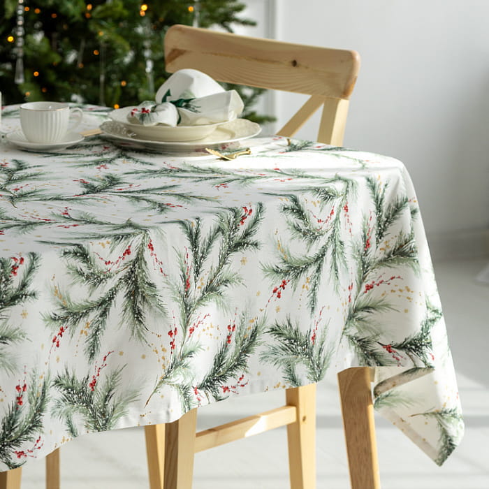 Скатерть 115х165 см "Ветви Рождества"