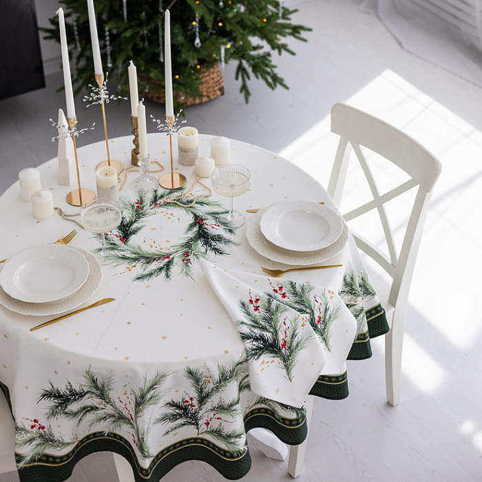 Скатерть круглая D-150 см "Ветви Рождества"