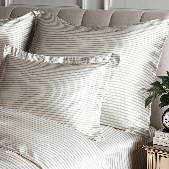 Наволочка 50х70 "Майская долина полоска"