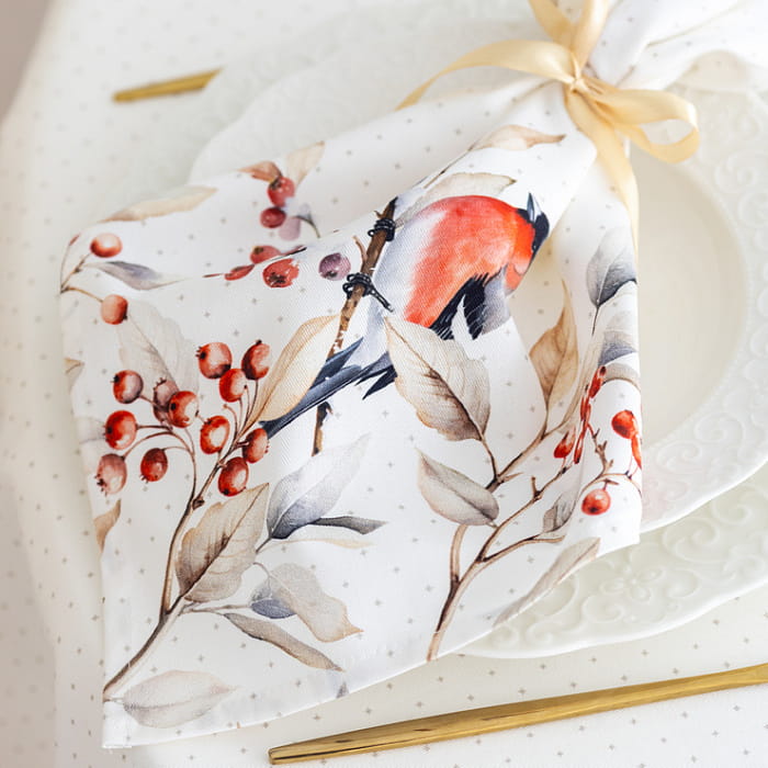 Скатерть овальная 170х250 см "Пернатые истории"