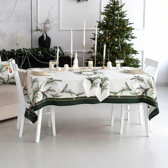 Скатерть 145х185 см "Ветви Рождества"