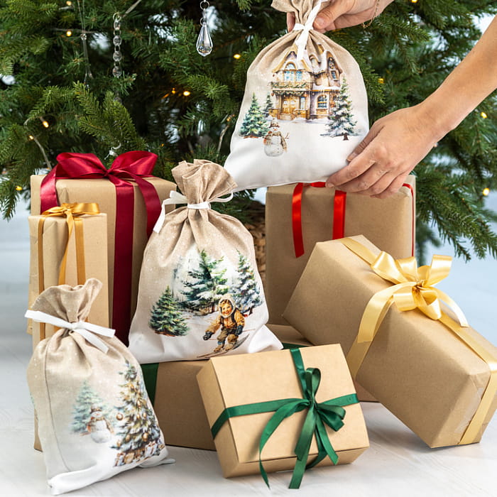 Декоративный мешок "Пряничный домик" снеговик 30х40 см