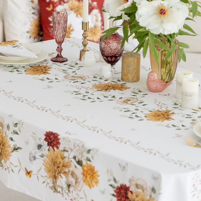 Скатерть 145х220 см "Цветочная симфония"